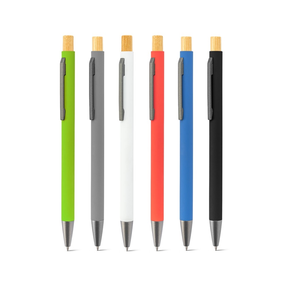 ZYLEN. Stylo à bille en aluminium recyclé (100 % rAL), avec finition en caoutchouc