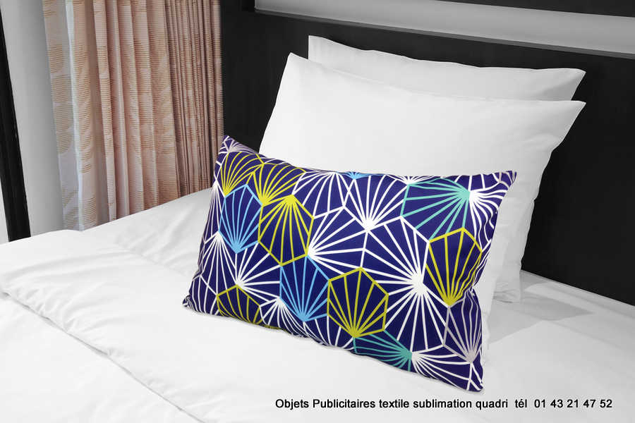 COUSSIN RECTANGULAIRE PERSONNALISATION TOTALE QUADRI SUBLIMATION