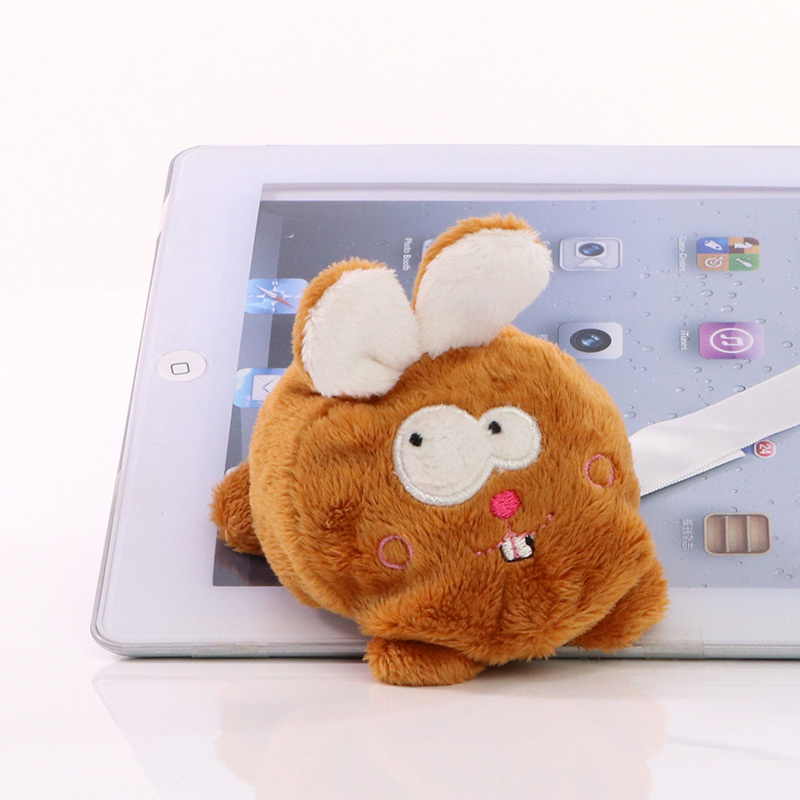 goodies pub peluche nettoyage lapin