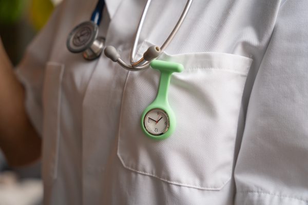 MONTRE INFIRMIÈRE AVEC LOGO NURSE WATCH