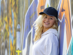 Casquette contraste 6 panneaux coton recyclé Impact AWARE™