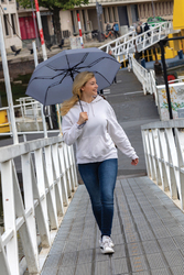 Parapluie 21' automatique rPET 190T et bambou Impact AWARE™