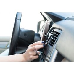 support téléphone portable pour voiture Karmag