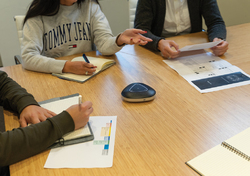 Enceinte pour conférence téléphonique