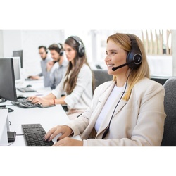 KILBY. Casque audio ajustable en ABS et PP avec microphone