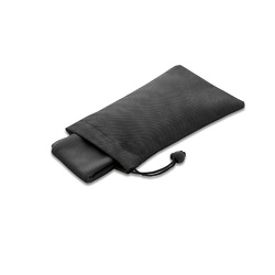 BERNAL. Serviette de sport rafraichissante en polyester recyclé (100% rPET) avec pochette en non-tissé