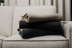 VINGA Couverture / Plaid en polyester recyclée Bilton