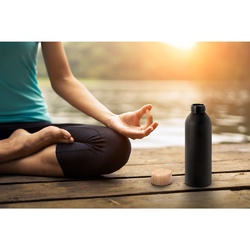 QUETA. Bouteille 550mL en aluminium avec bouchon en bambou