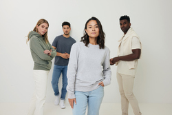 Sweat à capuche en coton recyclé et non teinté IQONIQ Torres