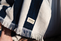 Serviette de plage Ukiyo Yukari AWARE™ Made in Europe