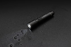 Lampe torche 3W rechargeable par USB en alu RCS Gear X