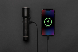 Torche robuste rechargeable par USB en aluminium recyclé RCS