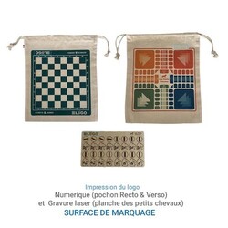 Pochon 3 JEUX EN 1 : petits chevaux / dames / échecs - France