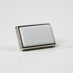 Pin's rectangulaire - France - Gris Argent