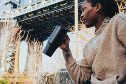 Mug 900ml en acier inoxydable recyclé Embrace RCS