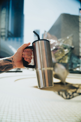 Mug 900ml en acier inoxydable recyclé Embrace RCS