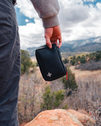 Set de premiers secours en PU nubuck recyclé RCS