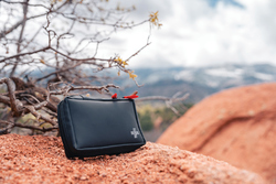 Set de premiers secours en PU nubuck recyclé RCS