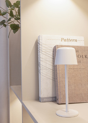 Lampe de table rechargeable par USB en plastique RCS Zenic