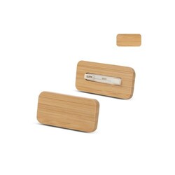 Badge nominatif en bambou avec épingle