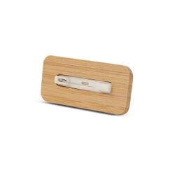 Badge nominatif en bambou avec épingle