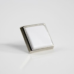 Pin's carré 18 mm - Argent