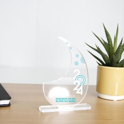 Trophée en plexiglas VIRGULE - France 3 mm