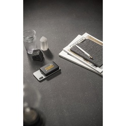 AMPERE 10. Batterie nomade magnétique de 10 000 mAh avec chargeur sans fil ultrarapide de 15 W en ABS recyclé (100 % rABS)