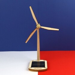 Éolienne solaire modèle médium