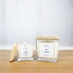 Bougie végétale GRASSE Carré 190g - Baies givrées