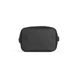 CANCUN. Sac thermique en polyester recyclé 600D avec sangle réglable 7 L