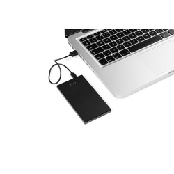 DENNING. Batterie nomade fine en acier inoxydable de 5 000 mAh