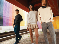 Sweat à capuche avec poches latérales IQONIQ Yengo