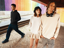 Sweat à capuche avec poches latérales IQONIQ Yengo