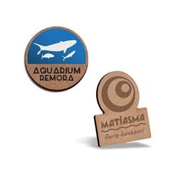 BADGE SUR-MESUREMDF EP 3mm AVEC PINCE-EPINGLE ENTRE 20 cm2 ET 40 cm2