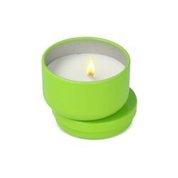 Bougie Asana non parfumée à base de plantes dans une boîte recyclée