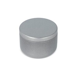 Bougie Asana non parfumée à base de plantes dans une boîte recyclée