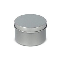 Bougie parfumée à base de plantes Kirtan dans une grande boîte en métal recyclé