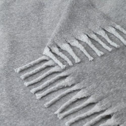 COMFY. Couverture en polyester recyclé (100% rPET) (300 g/m²), au toucher mohair