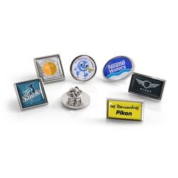 PIN'S ZAMAC CARRÉ