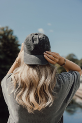 Casquette à 6 panneaux en coton sergé délavée BEAU AWARE™