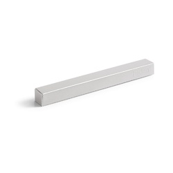 SILVERIO. Stylo à bille en acier Inoxidable avec corps brillant et agrafe