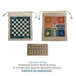 Pochon 3 JEUX EN 1 : petits chevaux / dames / échecs - France