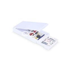 Trousse de couture et de pansements de voyage dans une boîte en PP