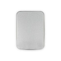 Jeu de cartes dans une boîte en fer-blanc