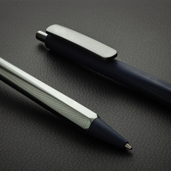 Stylo à trois faces EDGE RCS