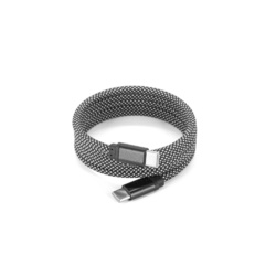 NADELLA. Câble USB-C vers USB-C avec gaine tressée en polyester (60 W) et système magnétique pour un enroulement facile