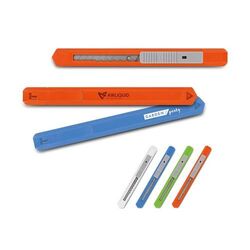 CUTTER PLASTIQUE A LAME AUTO-RETRACTABLE