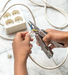 Outil multifonctions Solid